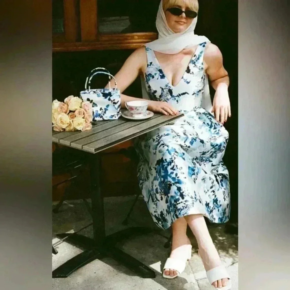 Watercolor Floral  Dress,size small NWT - Picture 2 of 8